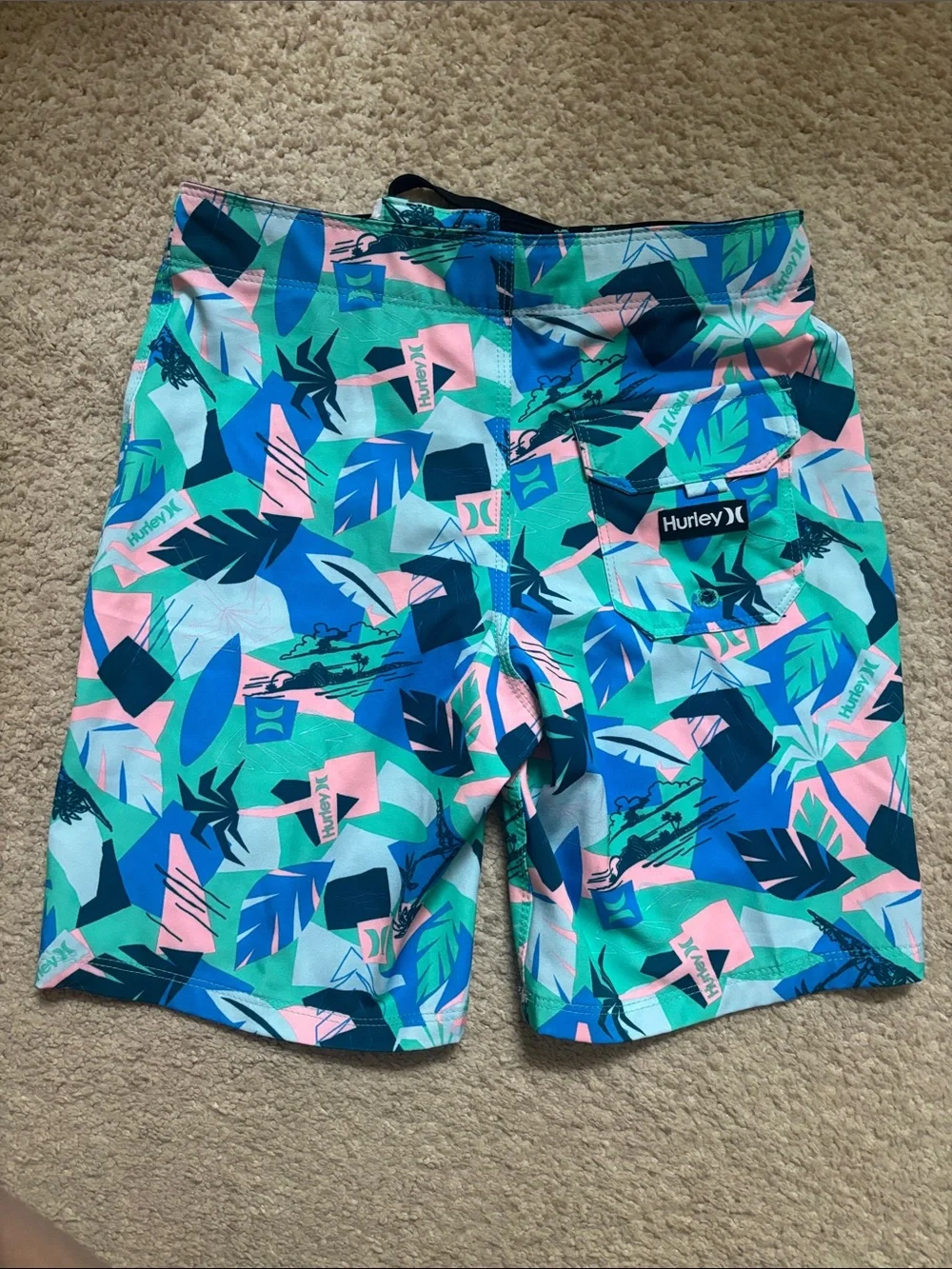 Hurley Boys size 8 Swim Trunks